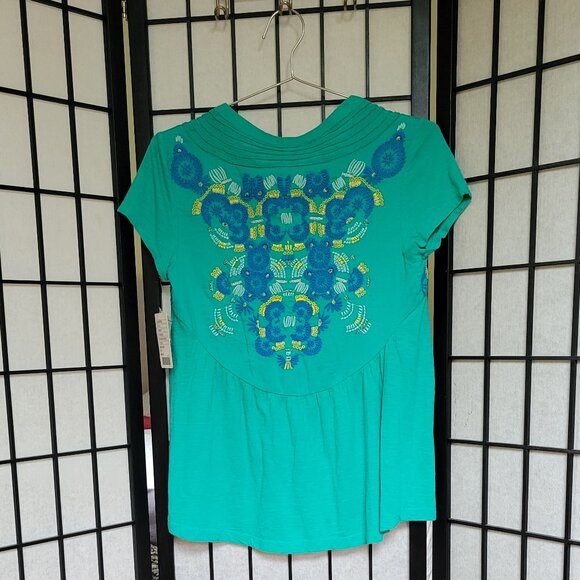 Anthropologie embroidered Tee top - Picture 8 of 9